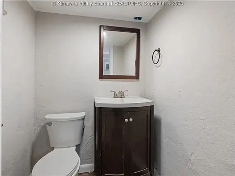 1501 Knob Rd — Photo 22