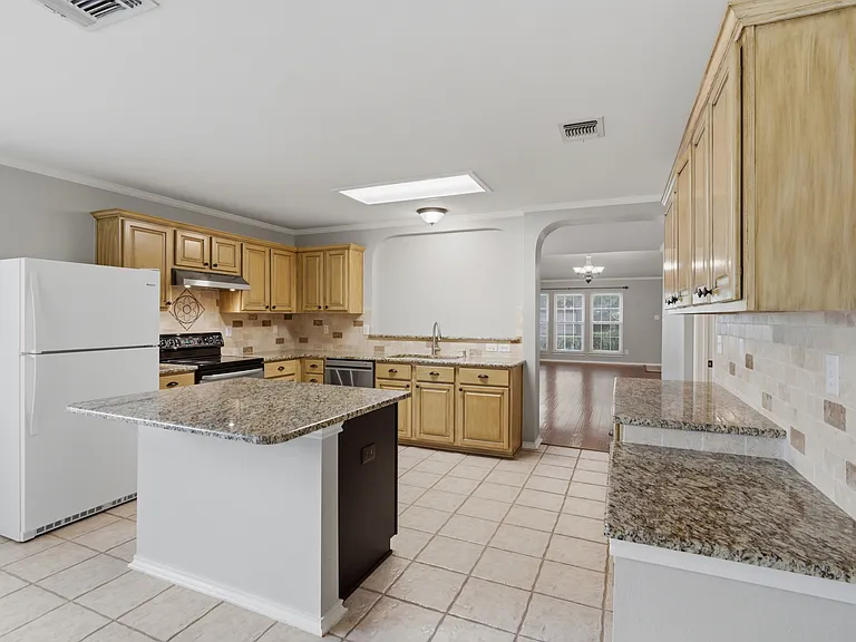 12307 Stable Pond Dr — Photo 10