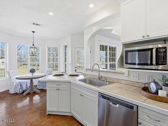 4th image of 2244 Florence Byram Rd
