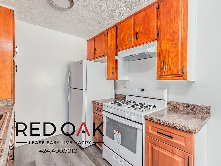 111 W Del Amo Blvd #6 — Photo 7