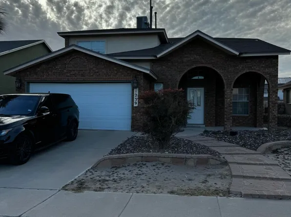 1239 Vikki Carr Ln, El Paso, TX 79936