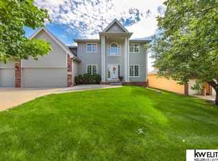 17729 Castelar Cir, Omaha, NE 68130