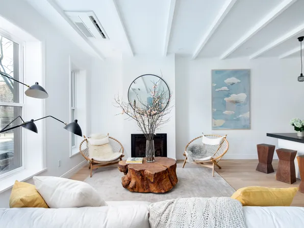 394 Vanderbilt Avenue