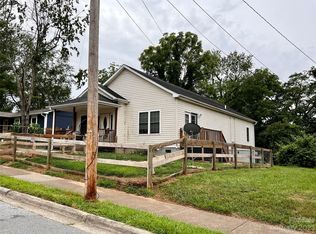38 Pine Grove Ave, Asheville, NC 28801