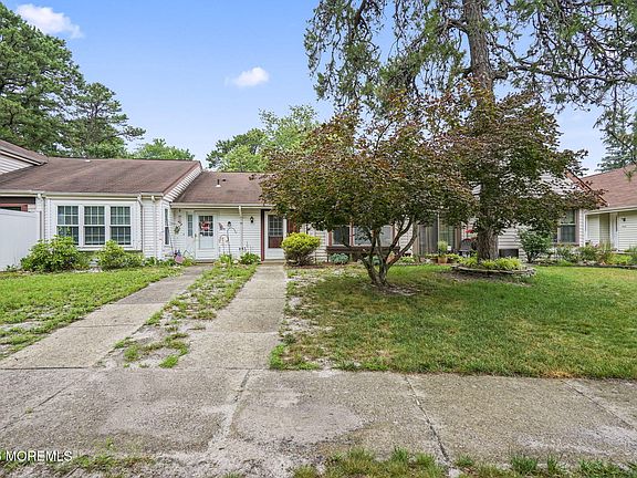 4th image of 461C Andover Court