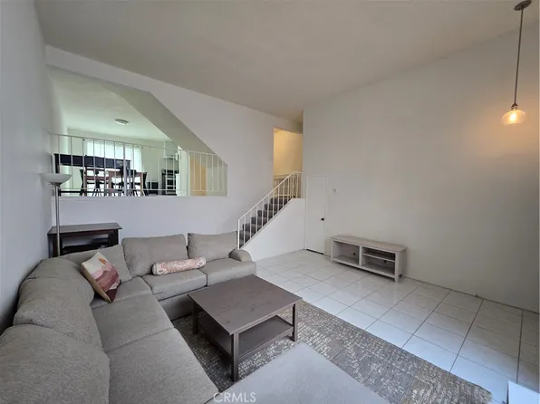 1528 Berkeley St, Santa Monica, CA 90404