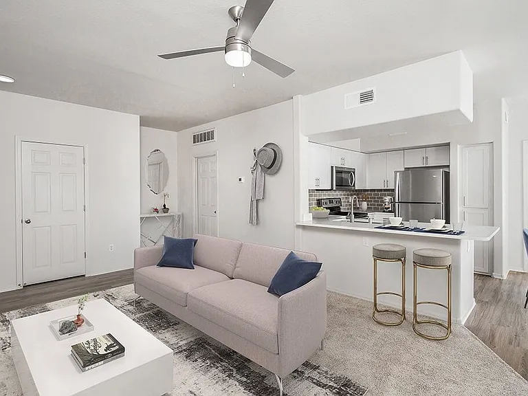 Vintara Apartments — Photo 2