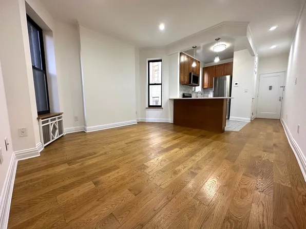 147 East 90th Street image 3 of 9