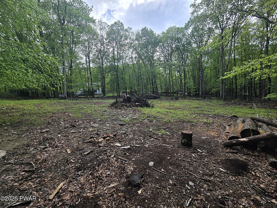 2nd image of 217 Aspen Dr