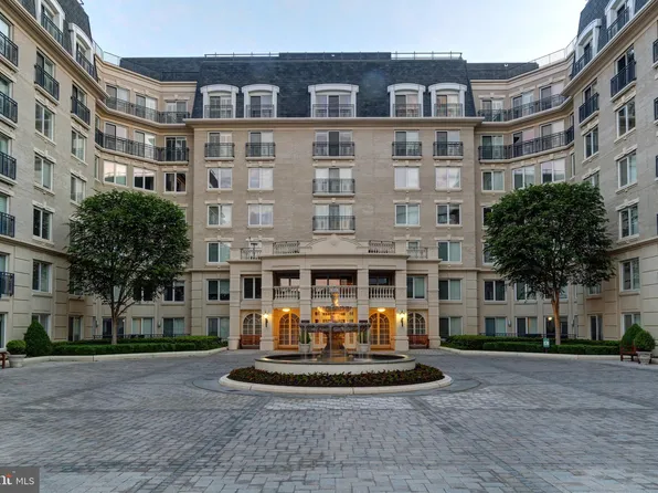 5 Park Pl APT 722, Annapolis, MD 21401