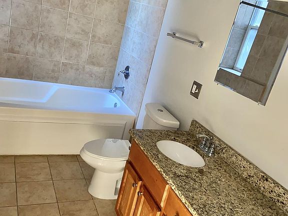 2nd image of 4601 S Indiana Ave #402-202