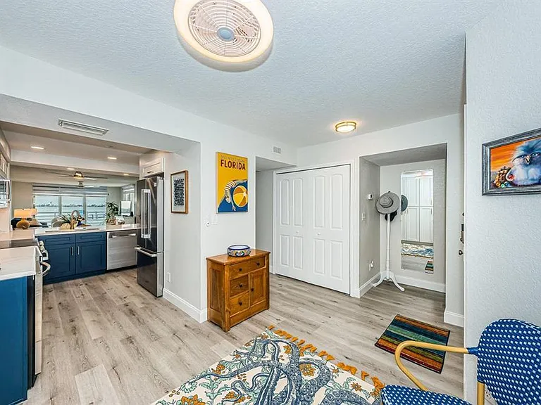 6105 Bahia Del Mar Cir #287 — Photo 5
