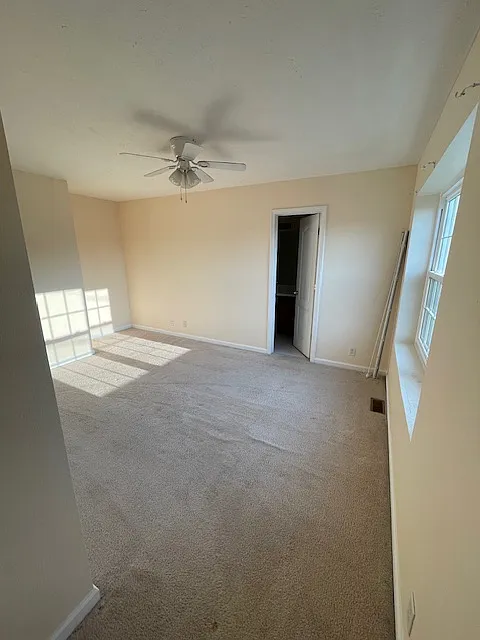 2 bed, 2.5 bath, 1280 sqft, $1,425 — Photo 2