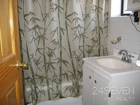 Rented by 24 7 NYC Realty Inc. | media 37