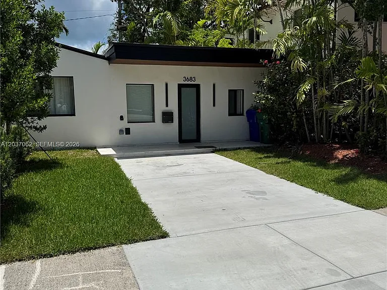 3681 SW 3rd Ave #3681 — Photo 9