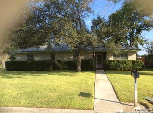 638 Farel Cir, Uvalde, TX 78801