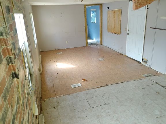 4th image of 4403 Madison Ave Lot 71