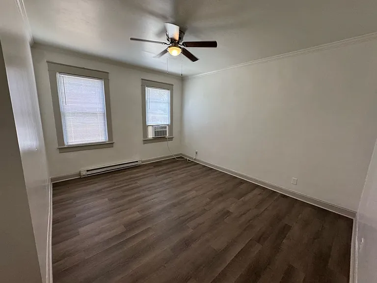 419 Carolina Ave — Photo 12
