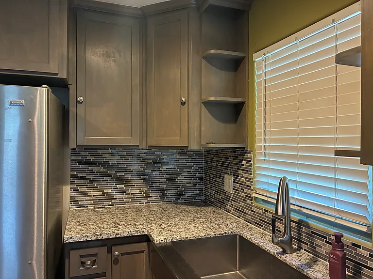 2040 Edwards Ave — Photo 16
