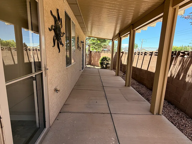 1460 N 400 W — Photo 22