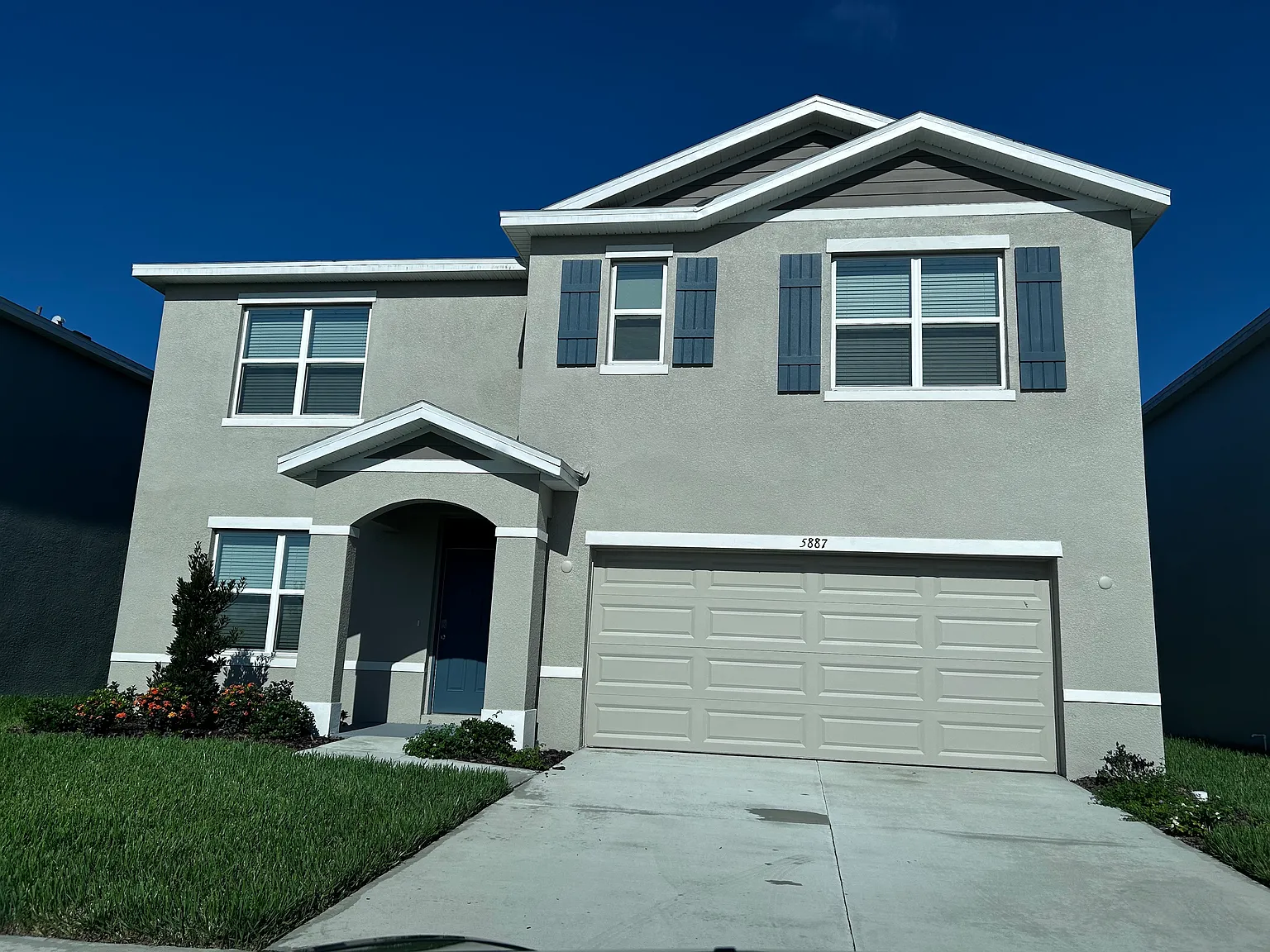 5 bed, 2605 sqft, $2,900 — Photo 2