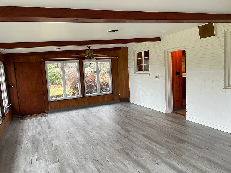 8250 Fox Ridge Rd — Photo 23