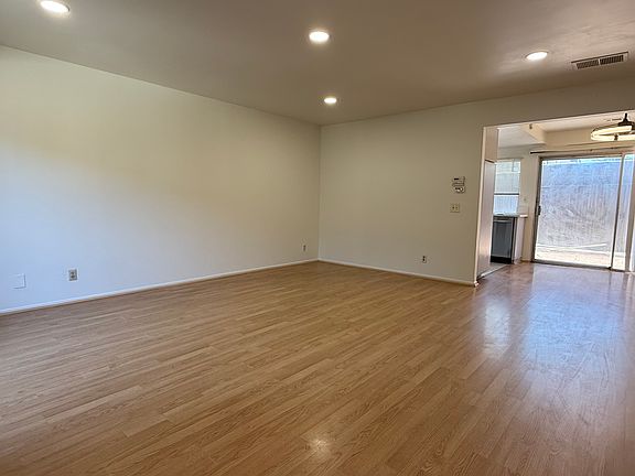 4th image of 1022 W Duarte Rd Unit 17
