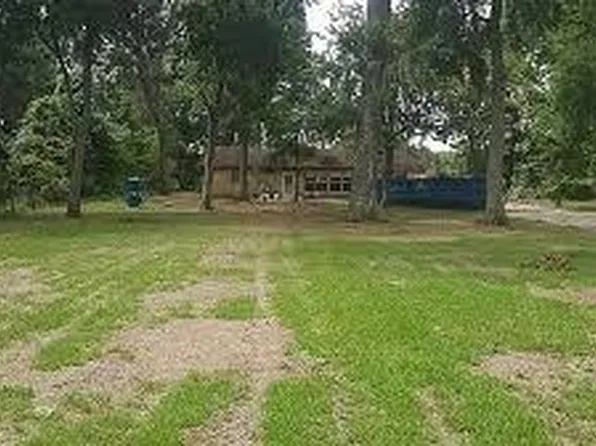 4713 Lake Dr, Rosharon, TX 77583