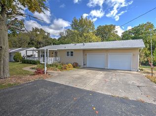 1860 Hilltop Dr, Decatur, IL 62521