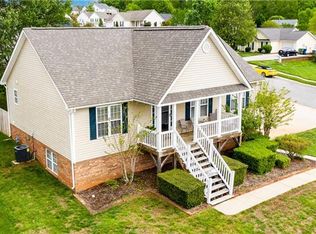 100 Arbor Ridge Rd, Mount Holly, NC 28120