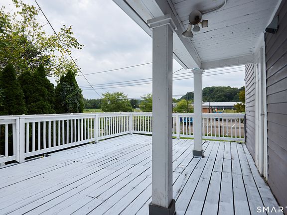 4th image of 95 Fairview Avenue