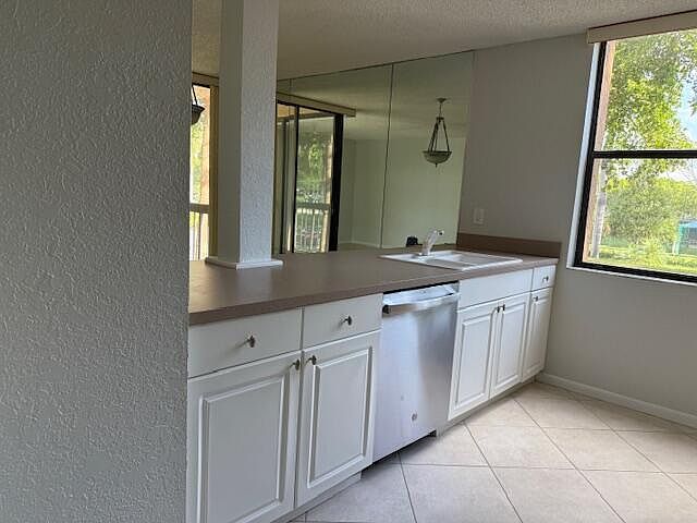 1st image of 500 Egret Cir APT 8211