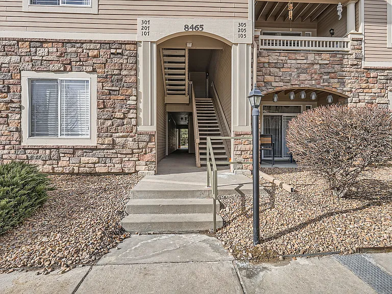 8465 S Holland Way #205 — Photo 3