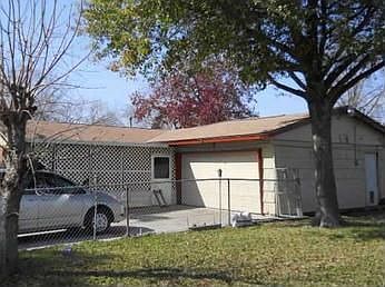 2nd image of 545 Marleen St
