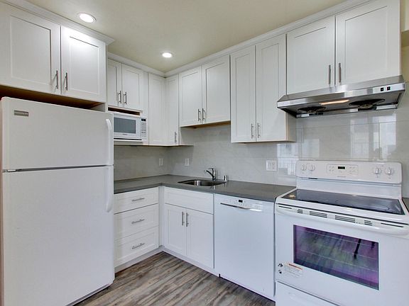 4th image of 355 24th Ave APT 203