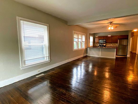 3rd image of 610 Lafayette Ave SE APT 1