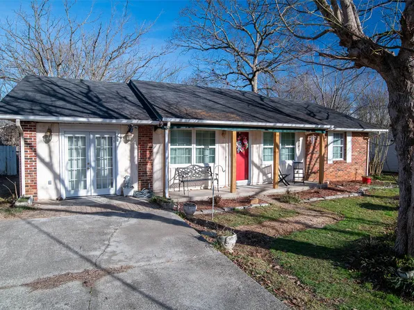 113 Robert E Lee St, Fort Oglethorpe, GA 30742