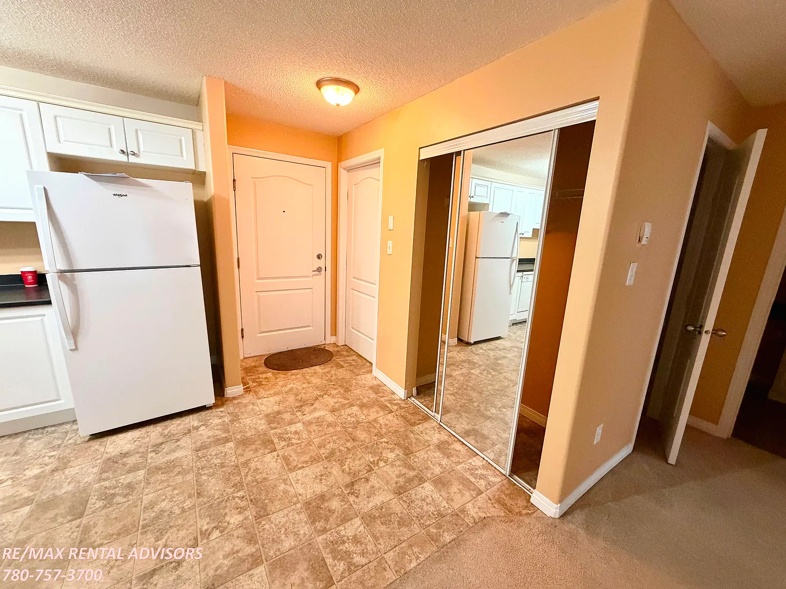 #6104 7331 South Terwillegar Drive Northwest — Photo 2