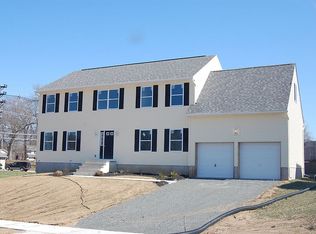 1 Elliot Ct, Hamilton, NJ 08620