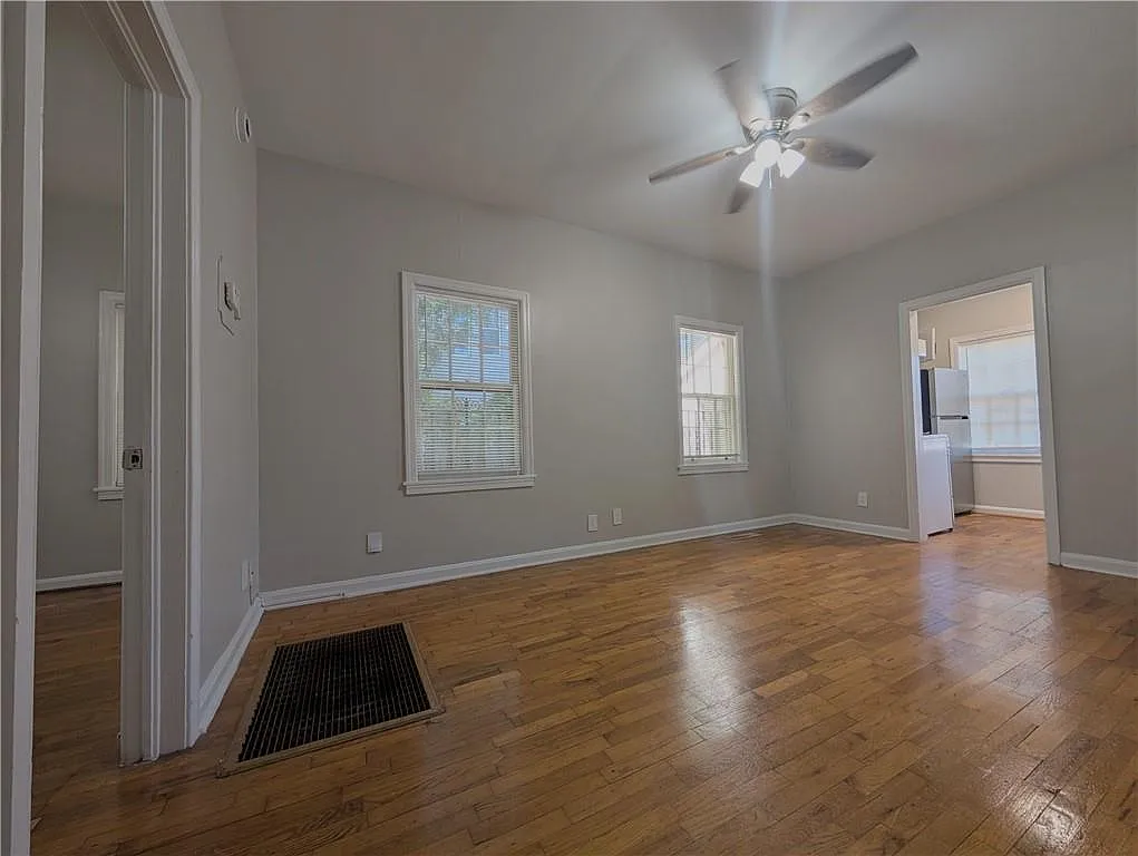 1 bed, 1.0 bath, 480 sqft, $1,000 — Photo 3