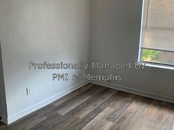 2nd image of 1161 Poplar Ave Unit 34