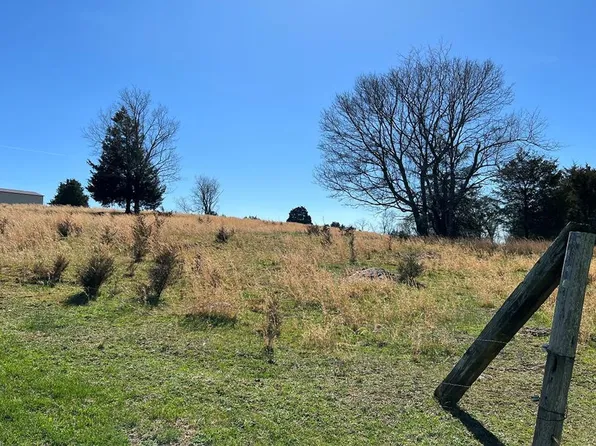 Twin Oaks Ln, Talbott, TN 37877