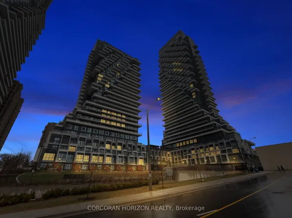 30 Inn On The Park Dr #221, Toronto, ON M3C 0P7