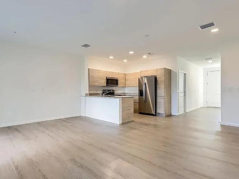 1213 Southstation Pl #402 — Photo 7