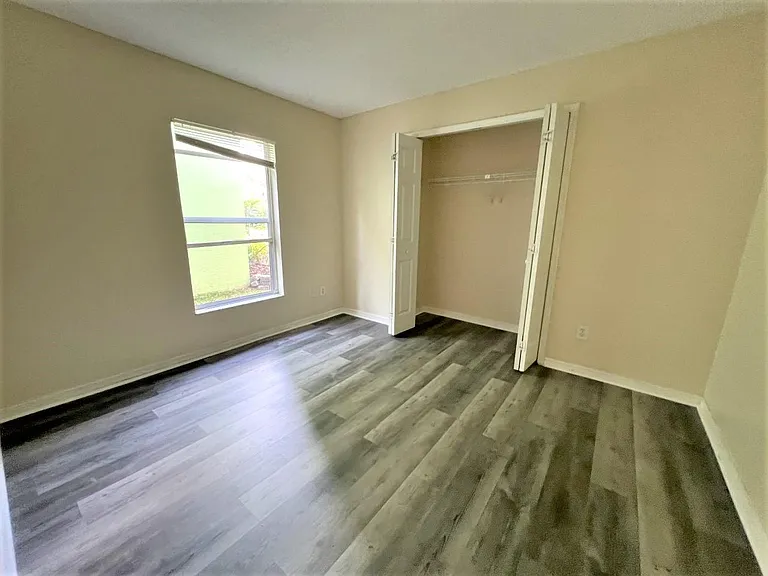 10407 Glen Willow Ln — Photo 12