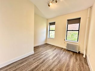 657 10th Ave #K, New York, NY 10036