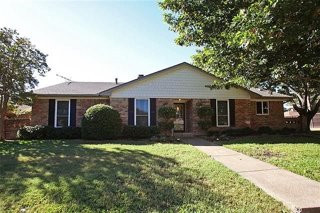 1st image of 1816 Knob Hill Dr