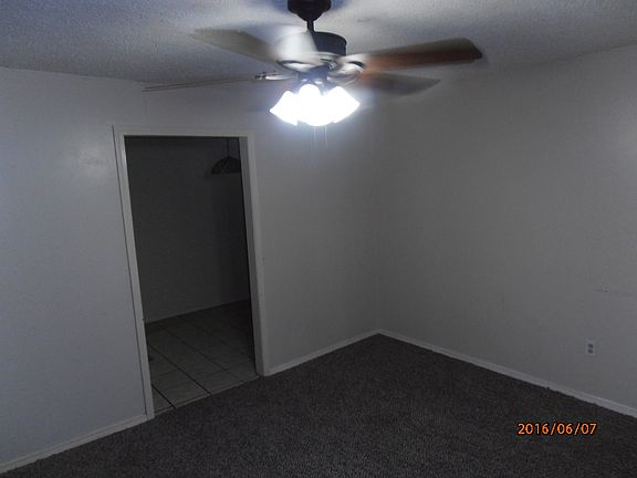 3rd image of 1109 NW Lincoln Ave APT 33