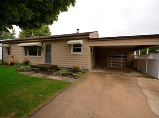 412 S Pine St, Wapakoneta, OH 45895