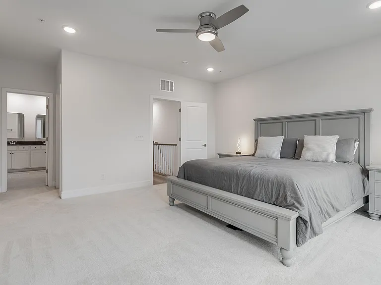 42708 Darala Dr — Photo 14